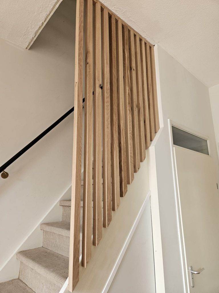 Eiken, trap, traphek, massief, hout, maatwerk, Vreeland, Handwerk, roomdivider, duurzaam